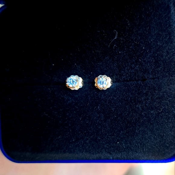 Kay jewelers half carat diamond earrings Clearance